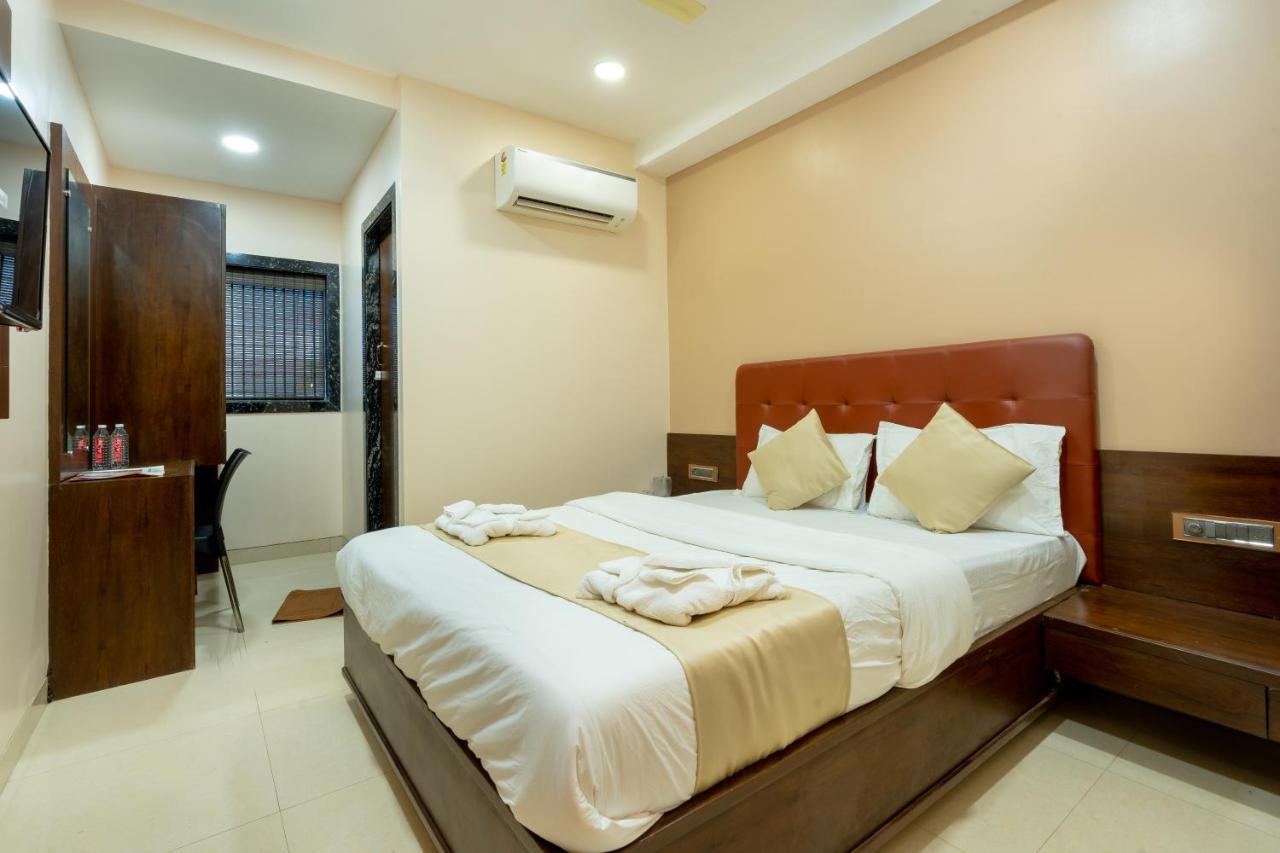 Hotel Empire - Near Mumbai International Airport Экстерьер фото