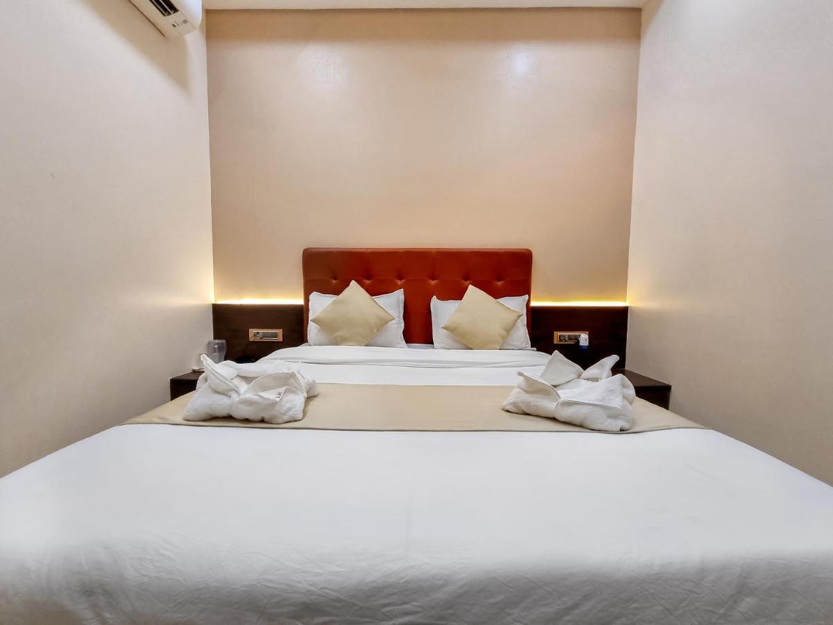 Hotel Empire - Near Mumbai International Airport Экстерьер фото